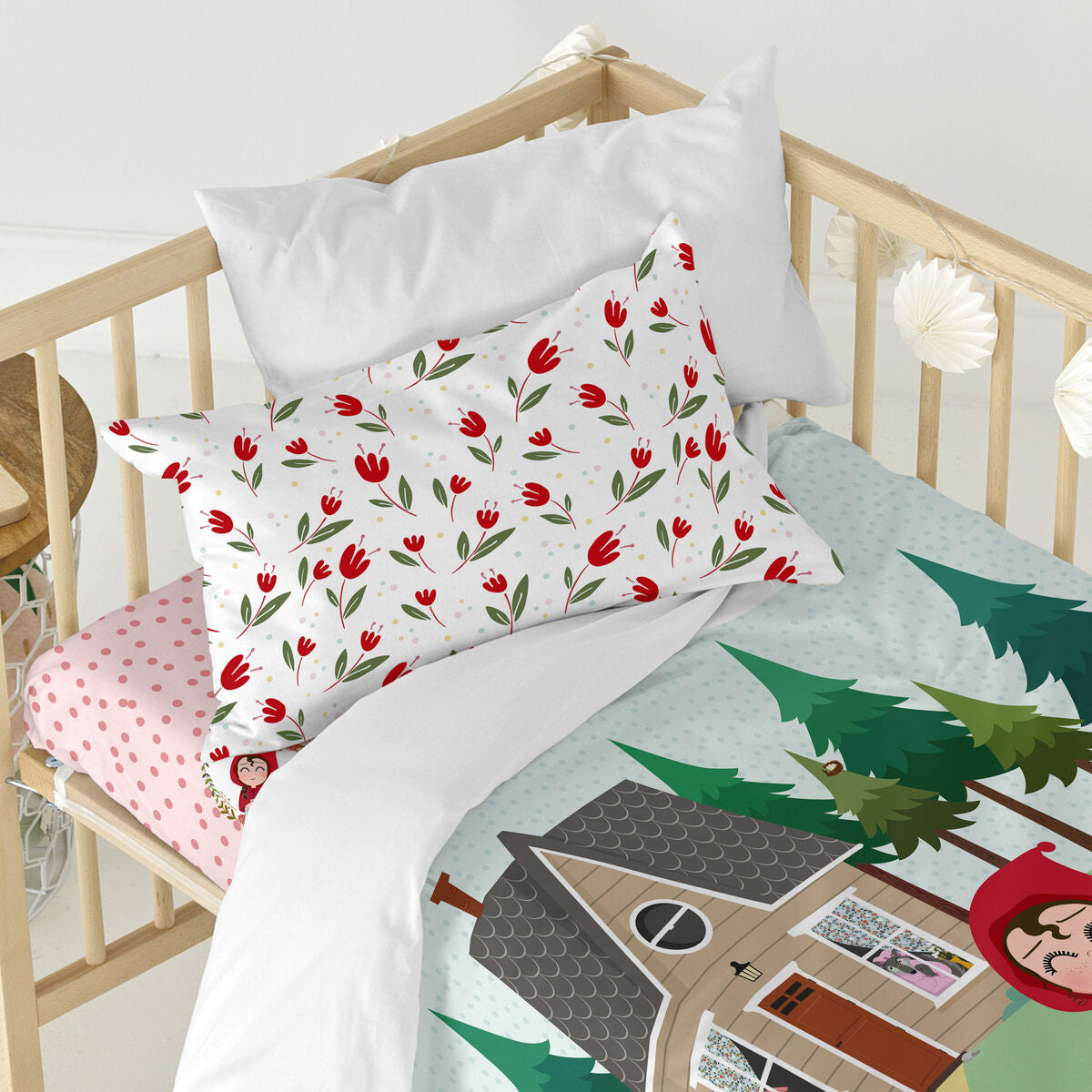 Happyfriday Duvet Cover Set Happyfriday Mr Fox Red Riding Hood  Multicolour Baby Crib 2 Pieces