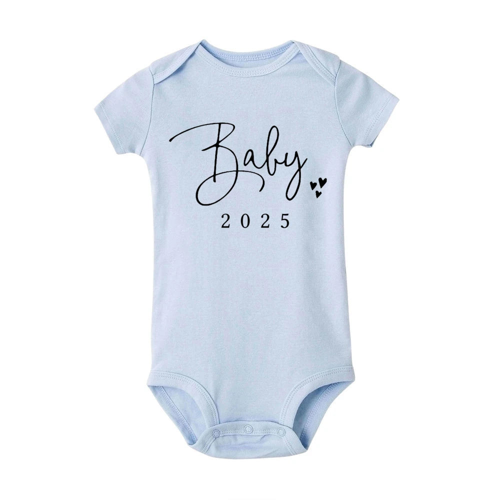 Baby Announcement Coming Soon 2025 Newborn Baby Romper Summer Boys Girls Bodysuit Body Pregnancy Reveal Clothes Toddler Jumpsuit