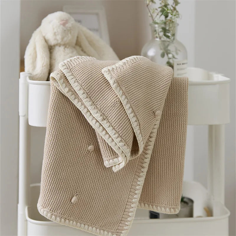 Soft 100% Shell Edge Luxury Pom Throw Dot Knitted Baby Blanket Kids Car and Plane Blankets